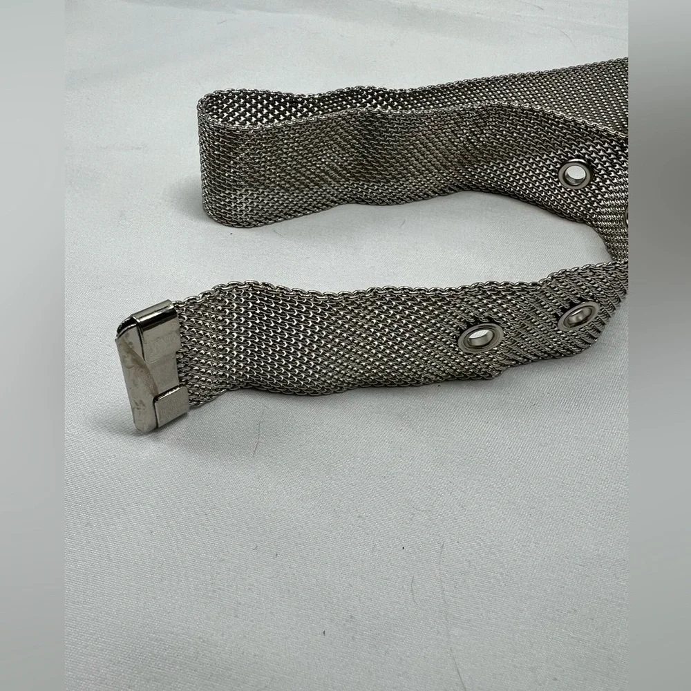 Vintage Size Small Silver Tone Metal Mesh Grommet Belt